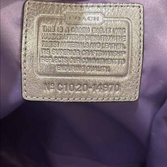 Coach (EUC) Julia Op Art Perry Tote in Silver Metallic - Picture 9 of 12